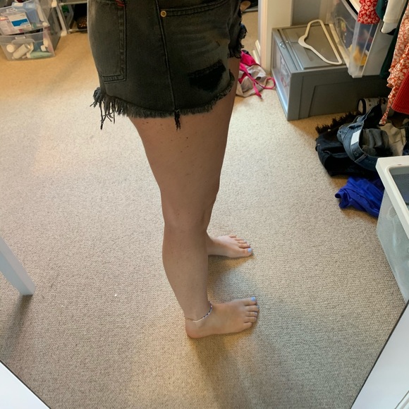 BDG essential mid rise black short - Picture 3 of 8